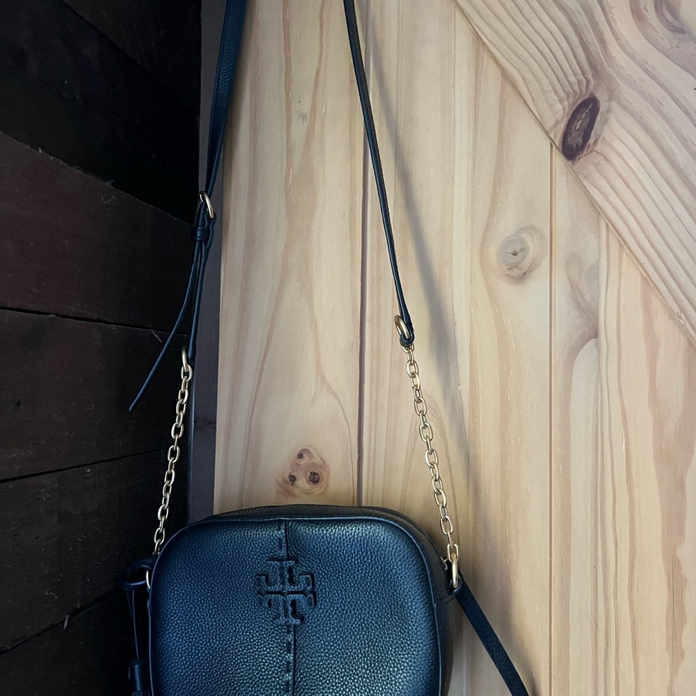 Tory Burch Black Pebbled Camera Crossbody with Gold Chain Strap